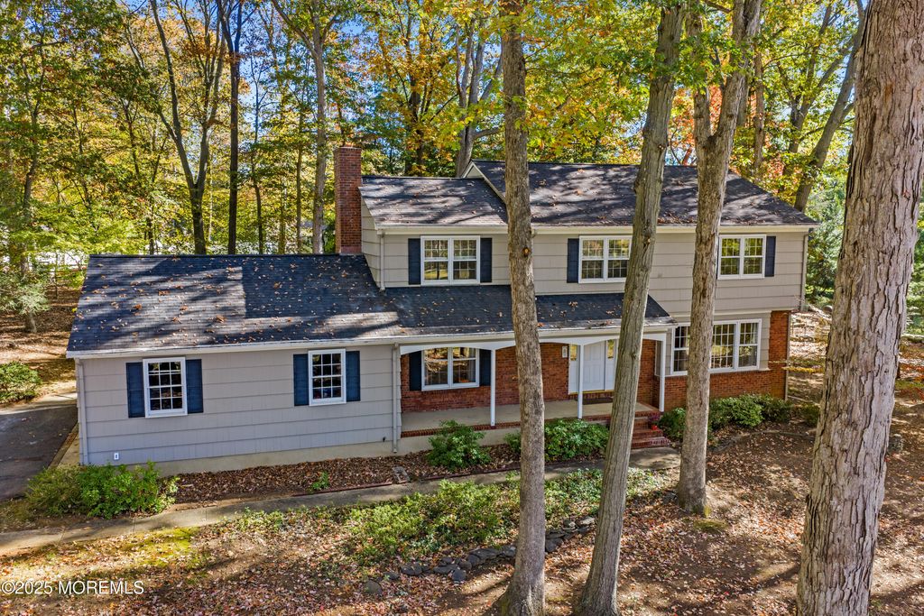 4 Brookside Drive, Colts Neck, NJ 07722