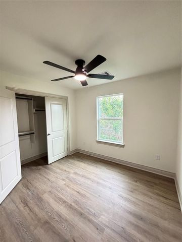 2622 Rosalee Street, La Marque, TX 77568