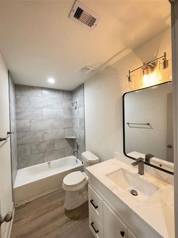 2622 Rosalee Street, La Marque, TX 77568