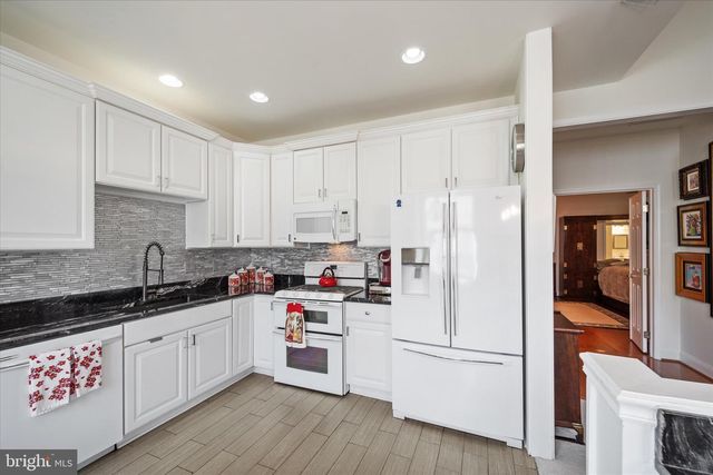5916 AFFIRMED PL, Gainesville, VA 20155