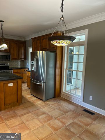 65 Spratlin Way, Hull, GA 30646