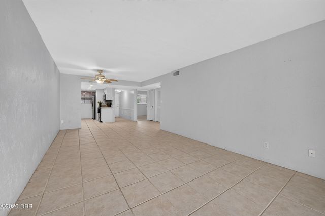 118 S Halifax Ave Apt 402, Daytona Beach, FL 32118