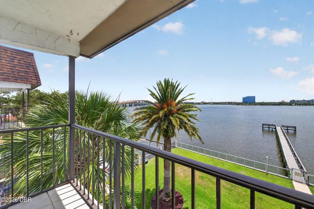 118 S Halifax Ave Apt 402, Daytona Beach, FL 32118