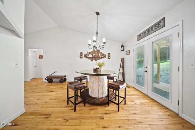 631 Rock House Road, Kodak, TN 37764