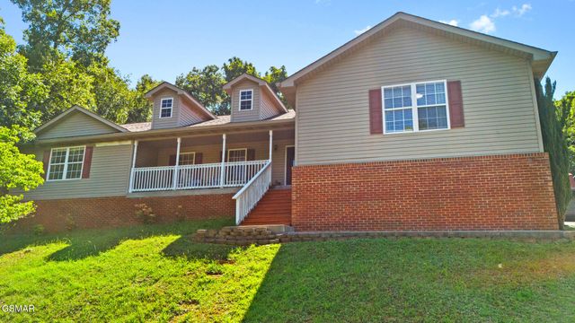631 Rock House Road, Kodak, TN 37764