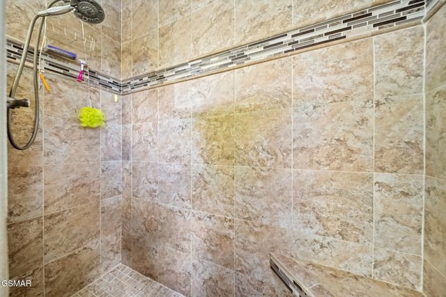 631 Rock House Road, Kodak, TN 37764