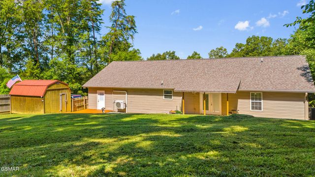 631 Rock House Road, Kodak, TN 37764
