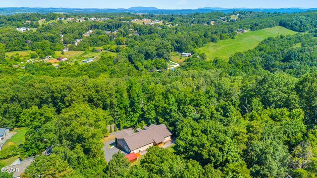 631 Rock House Road, Kodak, TN 37764