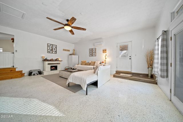 631 Rock House Road, Kodak, TN 37764