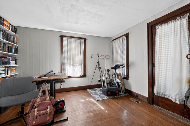 309 Garvey Avenue, Elsmere, KY 41018