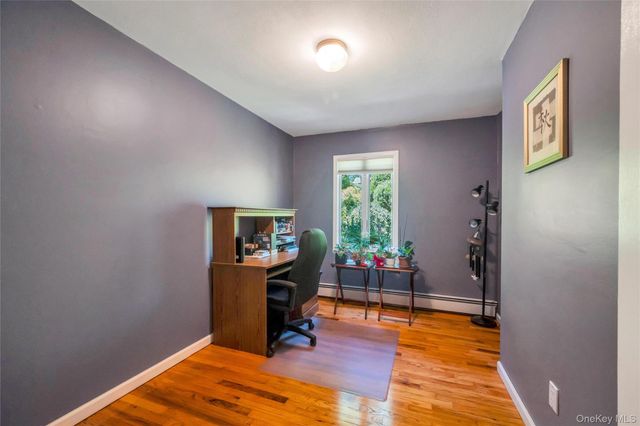 33 East Street, Middle Island, NY 11953