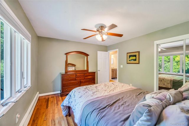 33 East Street, Middle Island, NY 11953