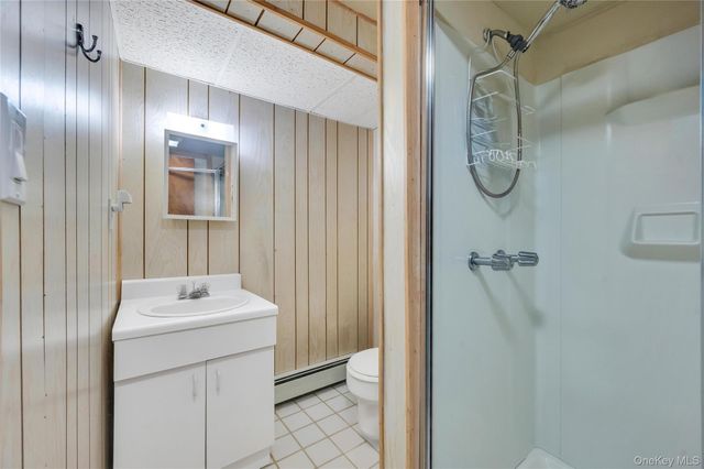 33 East Street, Middle Island, NY 11953