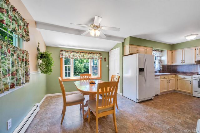 33 East Street, Middle Island, NY 11953