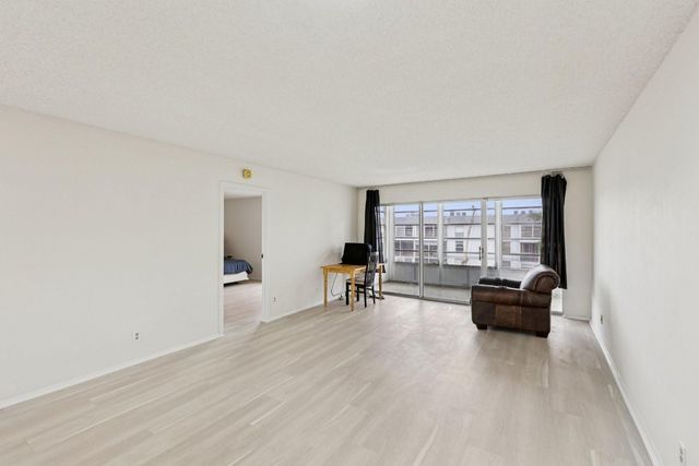 8330 Sands Point Boulevard 304N, Fort Lauderdale, FL 33321