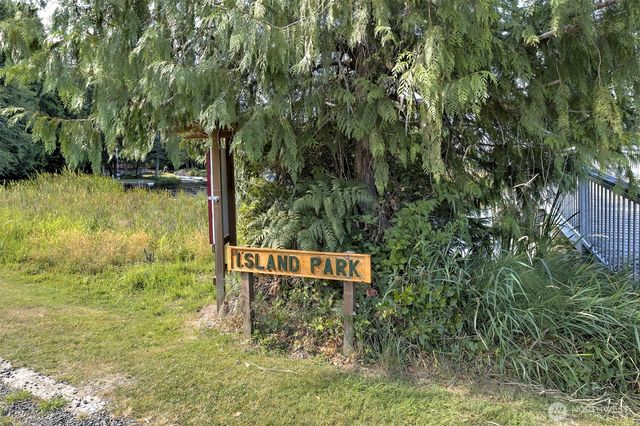 301 E Timberlake Drive, Shelton, WA 98584