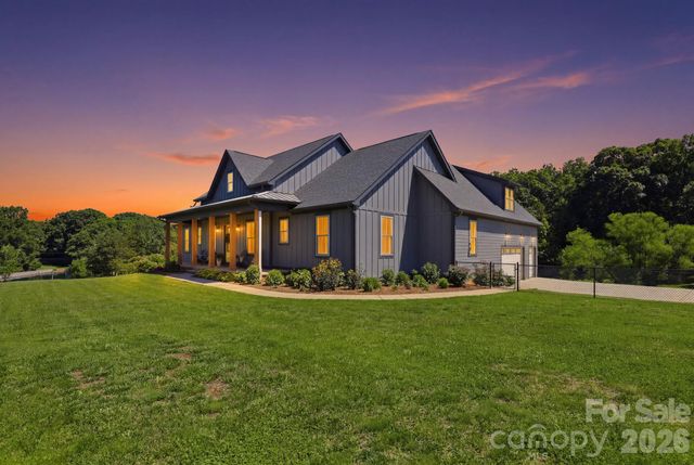 1881 E Maiden Road, Maiden, NC 28650