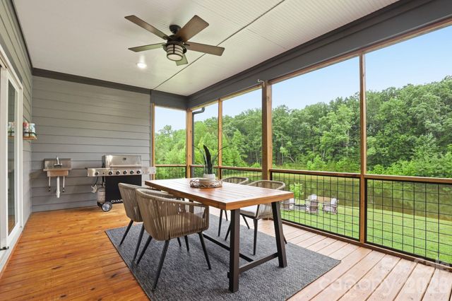 1881 E Maiden Road, Maiden, NC 28650