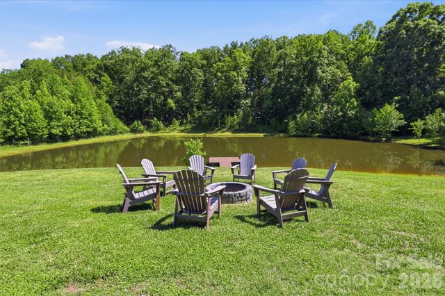 1881 E Maiden Road, Maiden, NC 28650