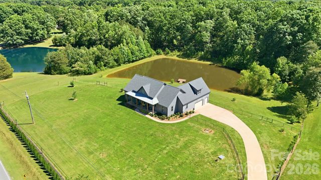 1881 E Maiden Road, Maiden, NC 28650