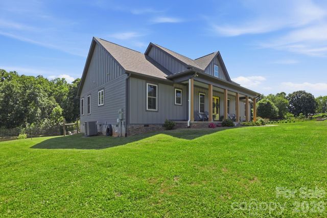 1881 E Maiden Road, Maiden, NC 28650