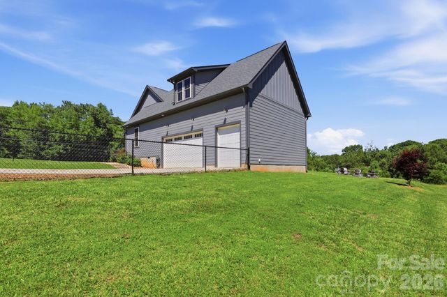 1881 E Maiden Road, Maiden, NC 28650