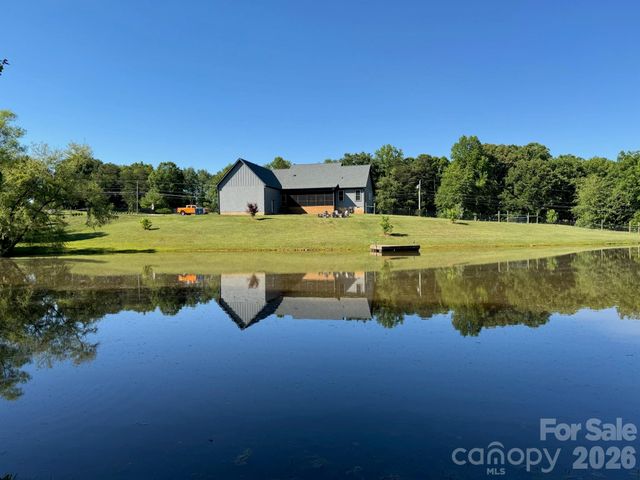 1881 E Maiden Road, Maiden, NC 28650