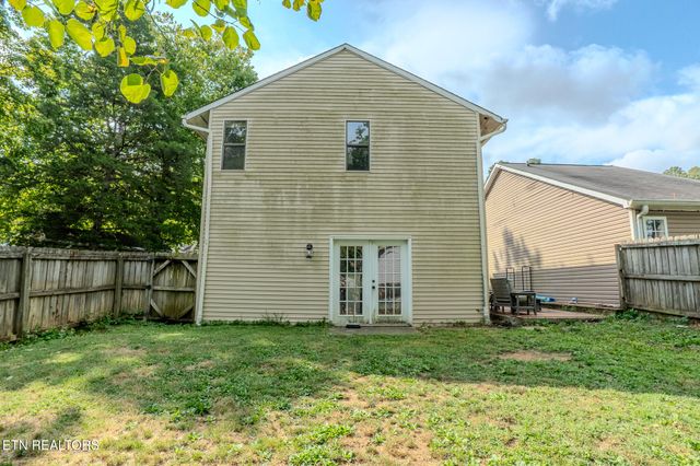 7637 Chatham Circle, Knoxville, TN 37909
