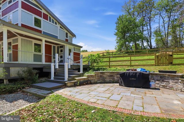 293 GROVE RD, Delta, PA 17314
