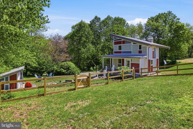 293 GROVE RD, Delta, PA 17314