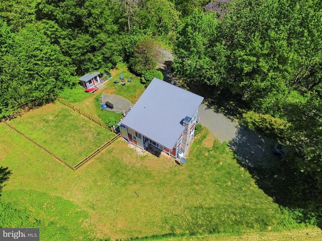 293 GROVE RD, Delta, PA 17314