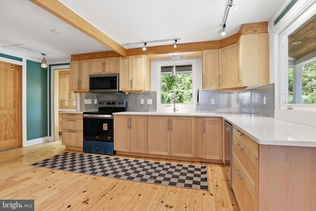 293 GROVE RD, Delta, PA 17314