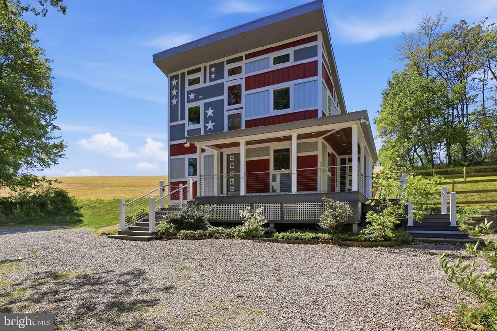 293 GROVE RD, Delta, PA 17314