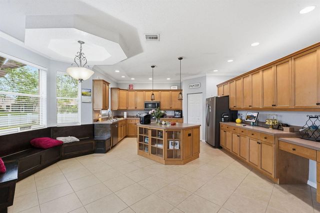2753 Misty Oaks Circle, Royal Palm Beach, FL 33411