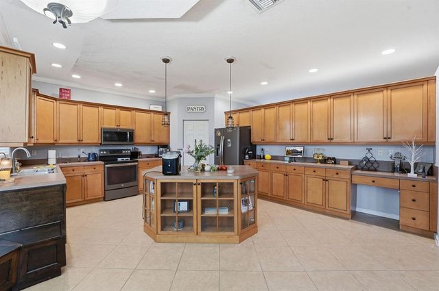 2753 Misty Oaks Circle, Royal Palm Beach, FL 33411