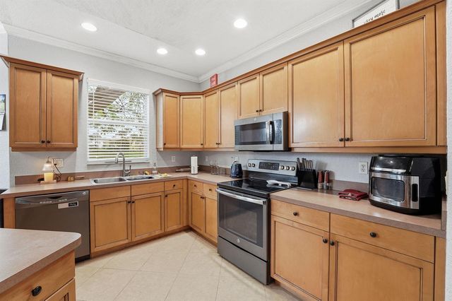 2753 Misty Oaks Circle, Royal Palm Beach, FL 33411