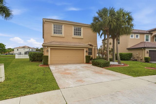 2753 Misty Oaks Circle, Royal Palm Beach, FL 33411