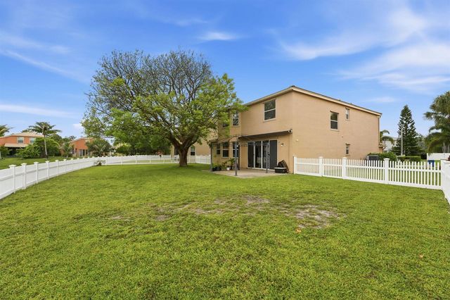 2753 Misty Oaks Circle, Royal Palm Beach, FL 33411