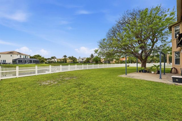 2753 Misty Oaks Circle, Royal Palm Beach, FL 33411