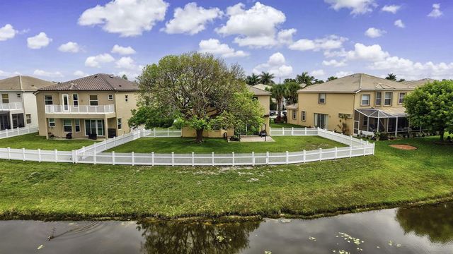 2753 Misty Oaks Circle, Royal Palm Beach, FL 33411