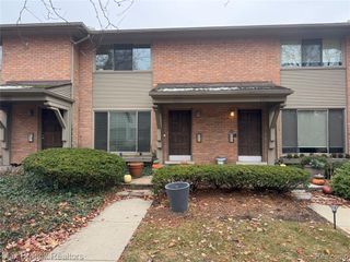 383 W Brown Street, Birmingham, MI 48009