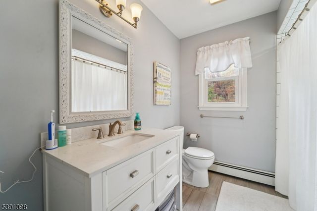 20 Northfield Dr, Wantage Twp., NJ 07461