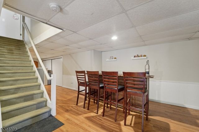 20 Northfield Dr, Wantage Twp., NJ 07461