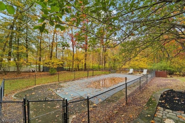 20 Northfield Dr, Wantage Twp., NJ 07461