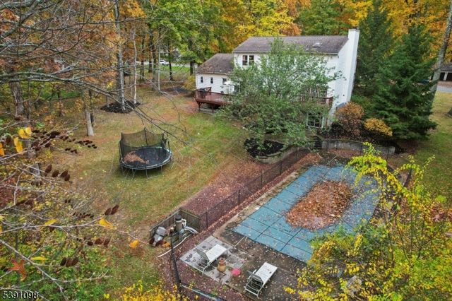 20 Northfield Dr, Wantage Twp., NJ 07461