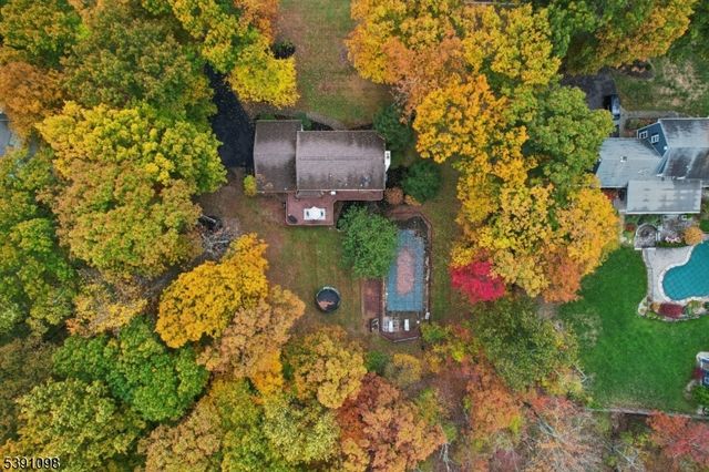 20 Northfield Dr, Wantage Twp., NJ 07461