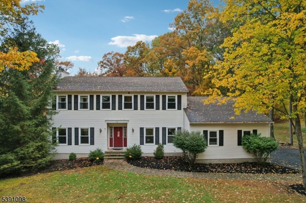 20 Northfield Dr, Wantage Twp., NJ 07461