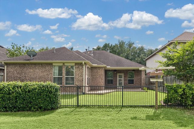 2214 Wembley Way, Rosenberg, TX 77471