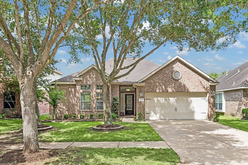 2214 Wembley Way, Rosenberg, TX 77471