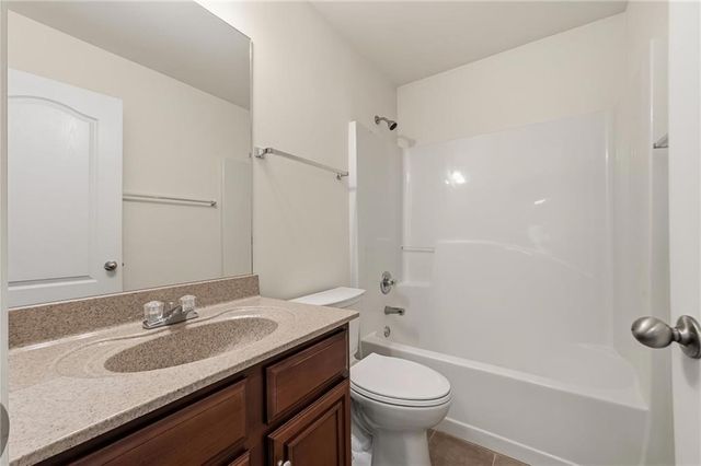 5617 Dendy Trace, Fairburn, GA 30213